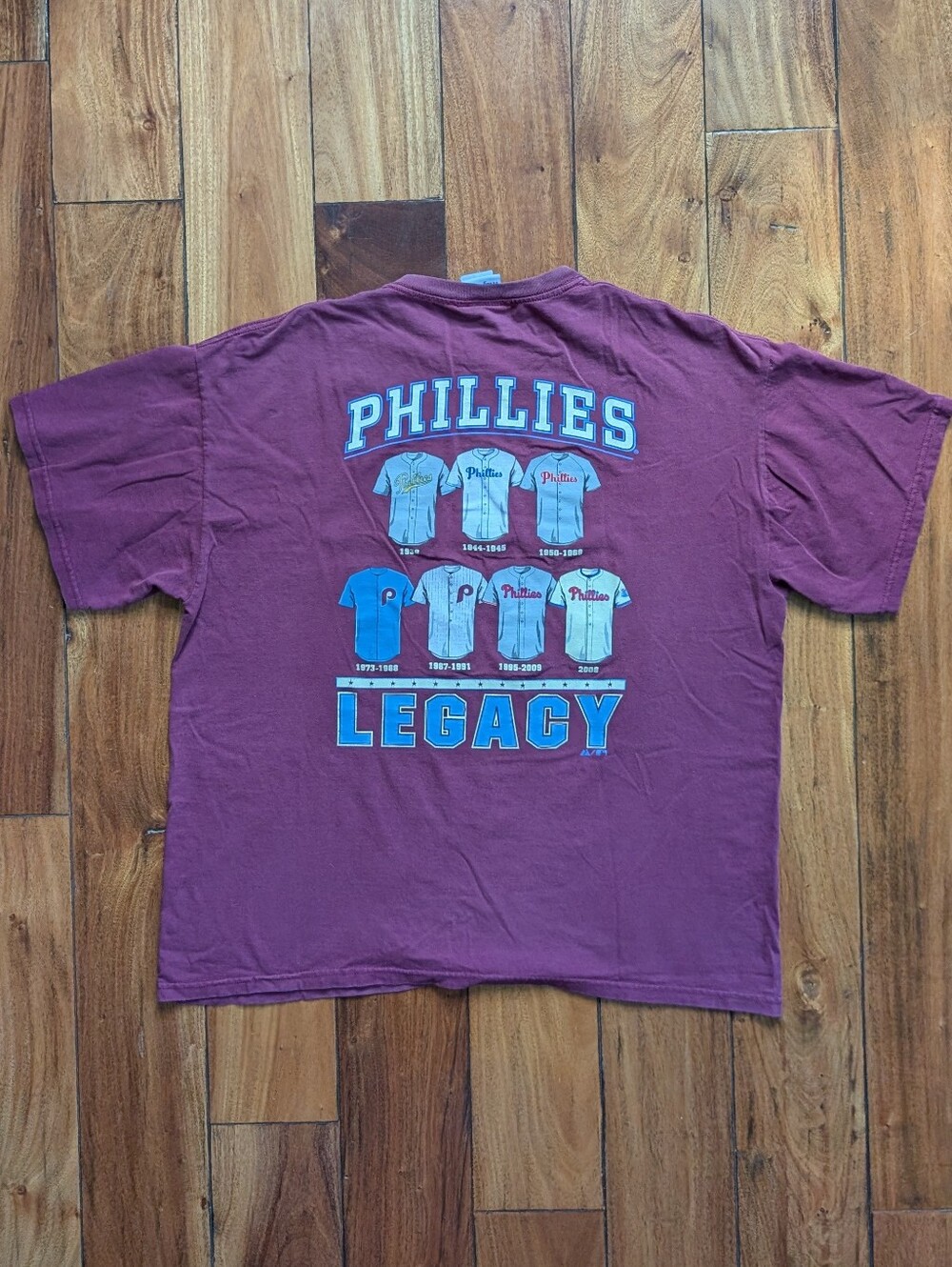 Philadelphia Phillies Retro Baseball T-shirt (XL)